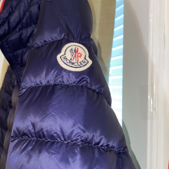Moncler puffer jacket - Picture 2 of 6